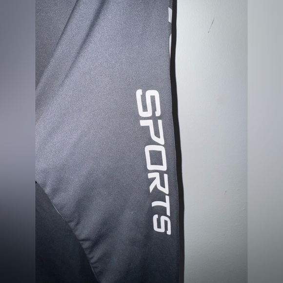 Baleaf Sports Gray Athletic Long Sleeve Top Size Medium - Picture 3 of 5